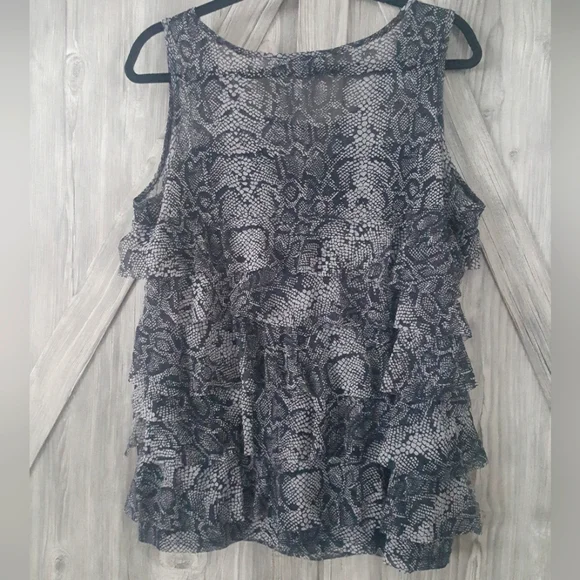 INC Sleeveless Ruffle Top 16W - Picture 2 of 4